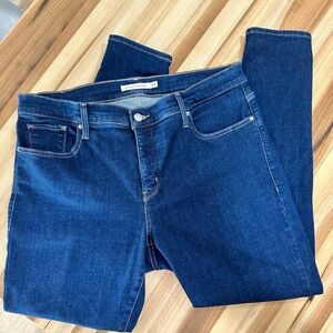 Levi’s 310 Shaping Super Skinny size 16W dark wash